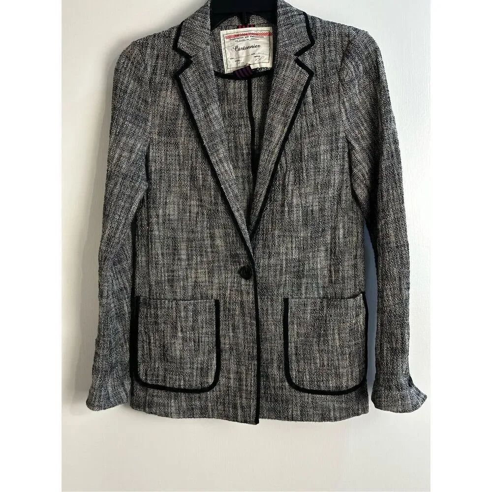 Cartonnier size 4 black and white tweed like blazer